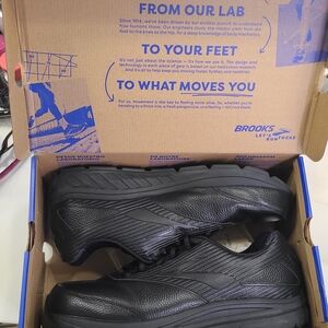 Brooks Men's Black Athletic Shoes